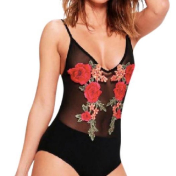 Sheer flower bodysuit - Picture 2 of 4